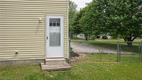 9017 Store Dr, Windham, OH 44288 photo 6