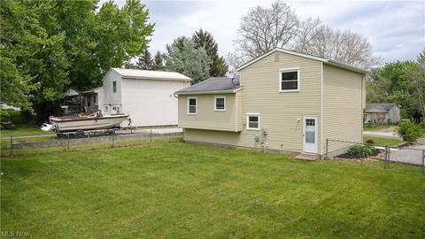 9017 Store Dr, Windham, OH 44288 photo 4