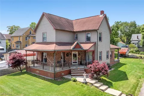 229 Marion Ave, Struthers, OH 44471 photo 1