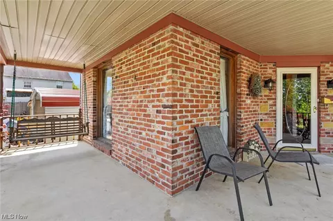 229 Marion Ave, Struthers, OH 44471 photo 3