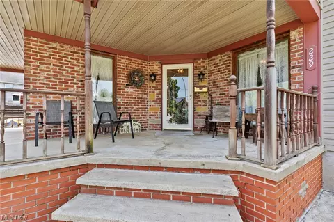 229 Marion Ave, Struthers, OH 44471 photo 2