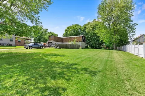 229 Marion Ave, Struthers, OH 44471 photo 25