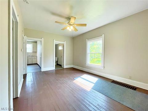314 16th St, Elyria, OH 44035 photo 5