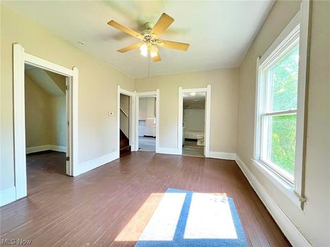 314 16th St, Elyria, OH 44035 photo 4