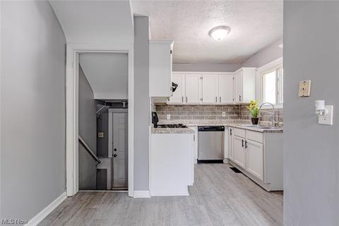 222 Longford Ave, Elyria, OH 44035 photo 8