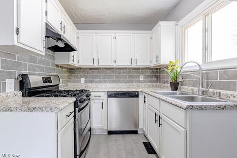 222 Longford Ave, Elyria, OH 44035 photo 7