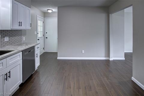 7404 Geauga St, Solon, OH 44139 photo 9