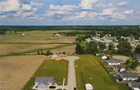 Holli Court, West Salem, OH 44287