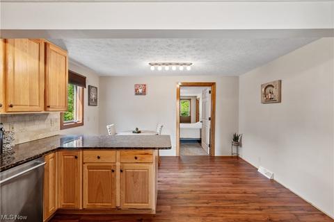 7635 Del Corso Ave, Canton, OH 44721 photo 10