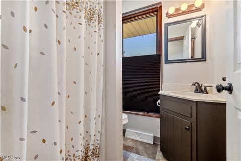 7635 Del Corso Ave, Canton, OH 44721 photo 21