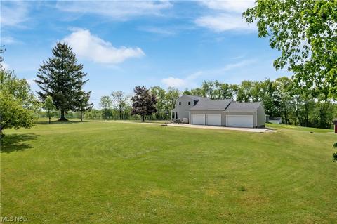 7635 Del Corso Ave, Canton, OH 44721 photo 4