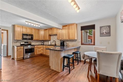 7635 Del Corso Ave, Canton, OH 44721 photo 6