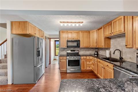 7635 Del Corso Ave, Canton, OH 44721 photo 7