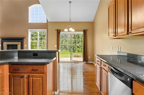 3089 Willowbrook Dr, Aurora, OH 44202 photo 6