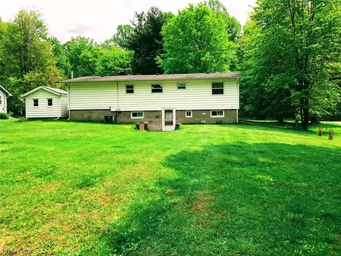 5625 Donna Dr, Ashtabula, OH 44004 photo 8