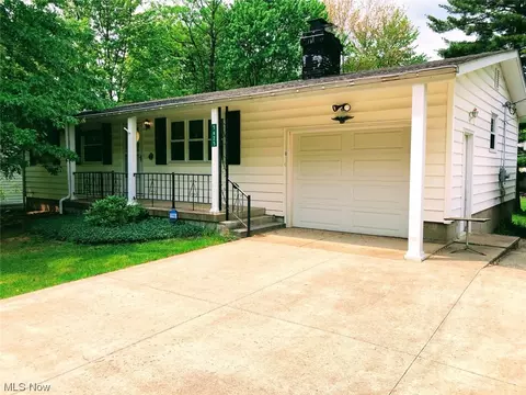 5625 Donna Dr, Ashtabula, OH 44004 photo 5