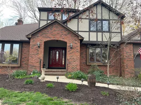 118 Lethbridge Cir, Copley, OH 44321 photo 3