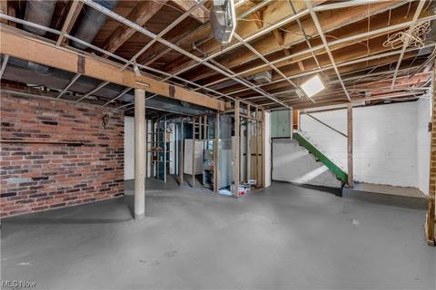 2050 E 228th St, Euclid, OH 44117 photo 27