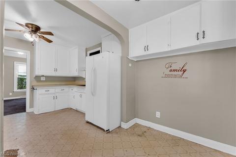 2050 E 228th St, Euclid, OH 44117 photo 10
