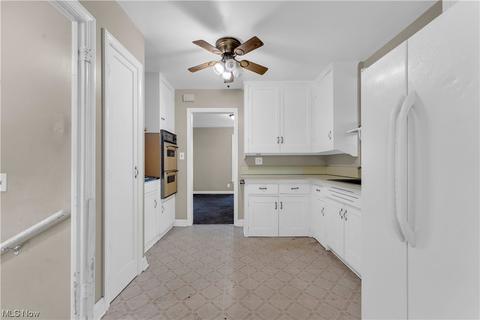 2050 E 228th St, Euclid, OH 44117 photo 12