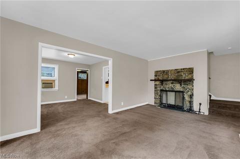 2050 E 228th St, Euclid, OH 44117 photo 6