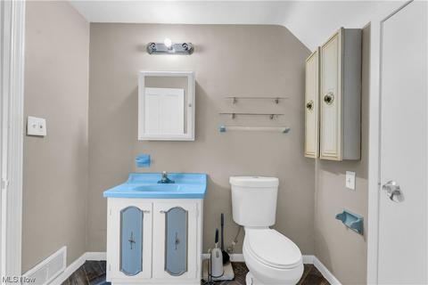 2050 E 228th St, Euclid, OH 44117 photo 25