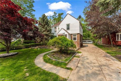2050 E 228th St, Euclid, OH 44117 photo 2