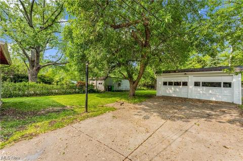 2050 E 228th St, Euclid, OH 44117 photo 34