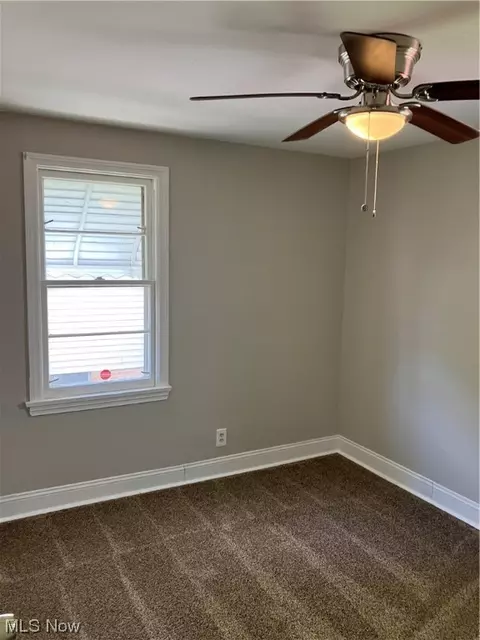264 E 242nd St, Euclid, OH 44123 photo 11