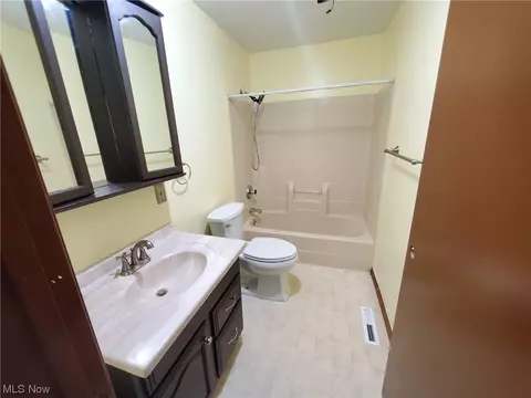 3028 Dickenson Rd, Ashtabula, OH 44004 photo 21