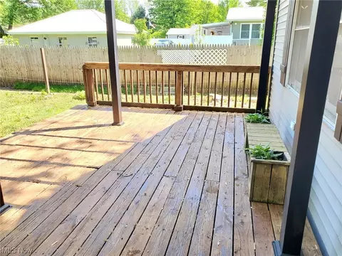 3028 Dickenson Rd, Ashtabula, OH 44004 photo 5