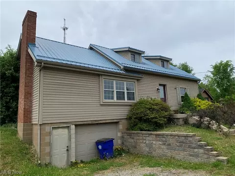 1237 Cora St, East Liverpool, OH 43920