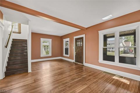 56 3rd Ave, Berea, OH 44017 photo 2