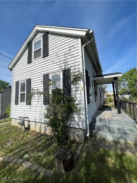 127 Edgewood St, Elyria, OH 44035 photo 3