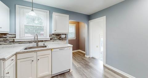 369 E Wilbeth Rd, Akron, OH 44301 photo 7