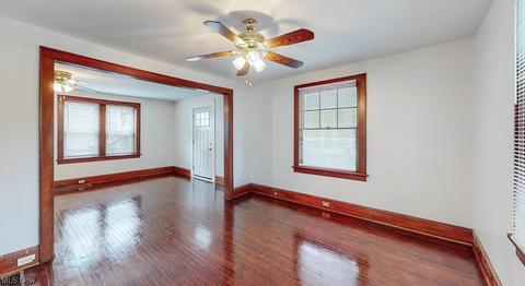 369 E Wilbeth Rd, Akron, OH 44301 photo 6