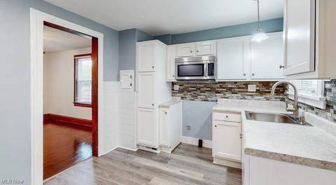 369 E Wilbeth Rd, Akron, OH 44301 photo 9