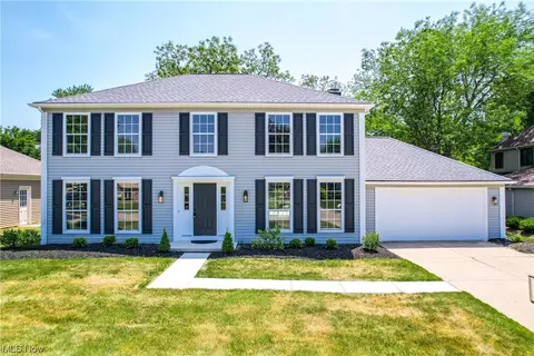 17677 Brandywine Dr, Strongsville, OH 44136