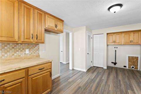 438 High St, Elyria, OH 44035 photo 11