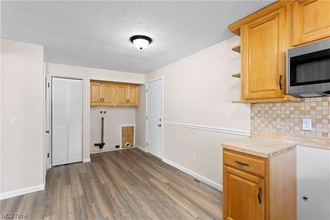 438 High St, Elyria, OH 44035 photo 12