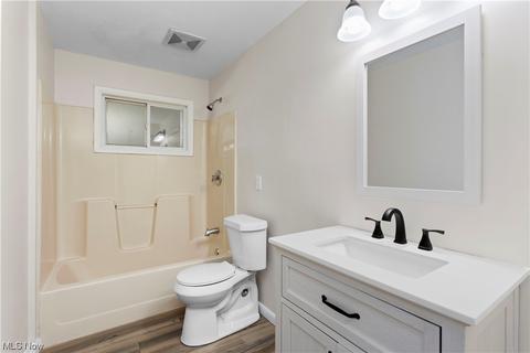 438 High St, Elyria, OH 44035 photo 18