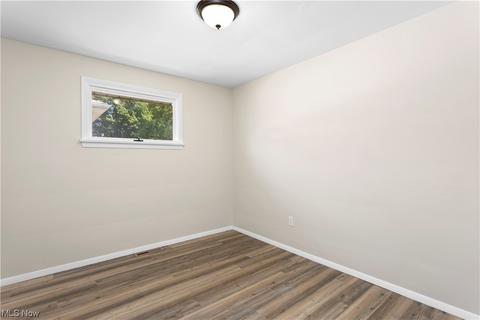 438 High St, Elyria, OH 44035 photo 15