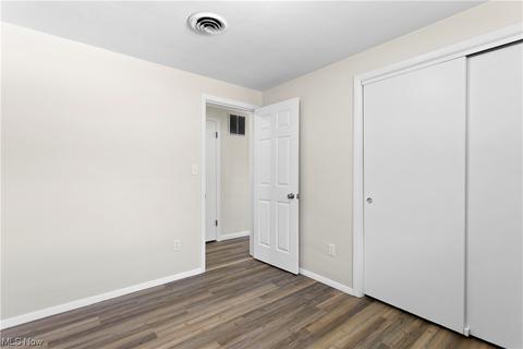 438 High St, Elyria, OH 44035 photo 17