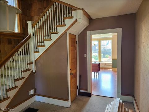 1704 Walnut Blvd, Ashtabula, OH 44004 photo 2
