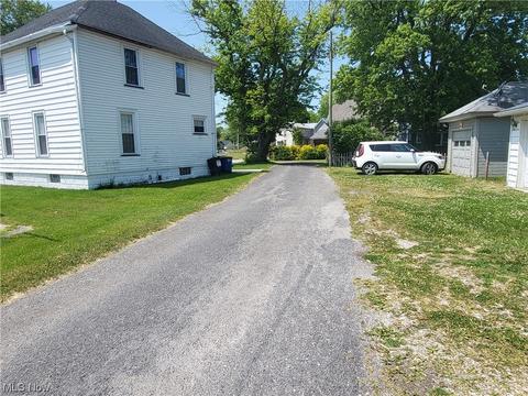 1704 Walnut Blvd, Ashtabula, OH 44004 photo 29