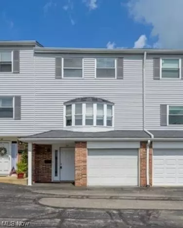 2111 Presidential #C22, Twinsburg, OH 44087