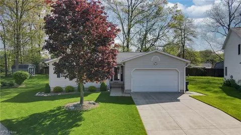 401 Ivanhoe Ave, Wadsworth, OH 44281