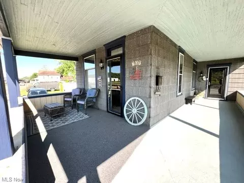 707 Center St, Dennison, OH 44621 photo 2