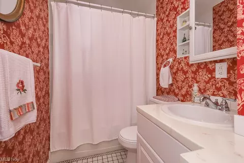 562 Case Ave, Elyria, OH 44035 photo 6