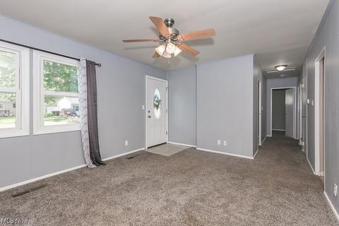 424 Ambler Dr, Elyria, OH 44035 photo 4